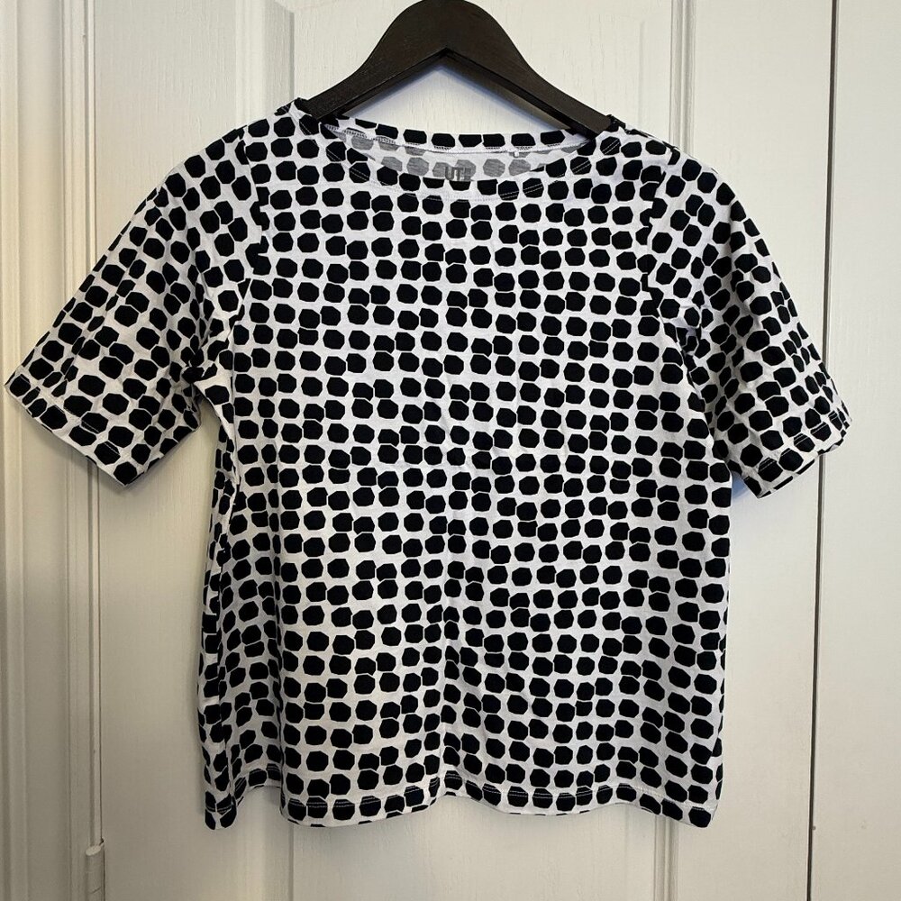 Uniqlo Geometric Pattern T Shirt